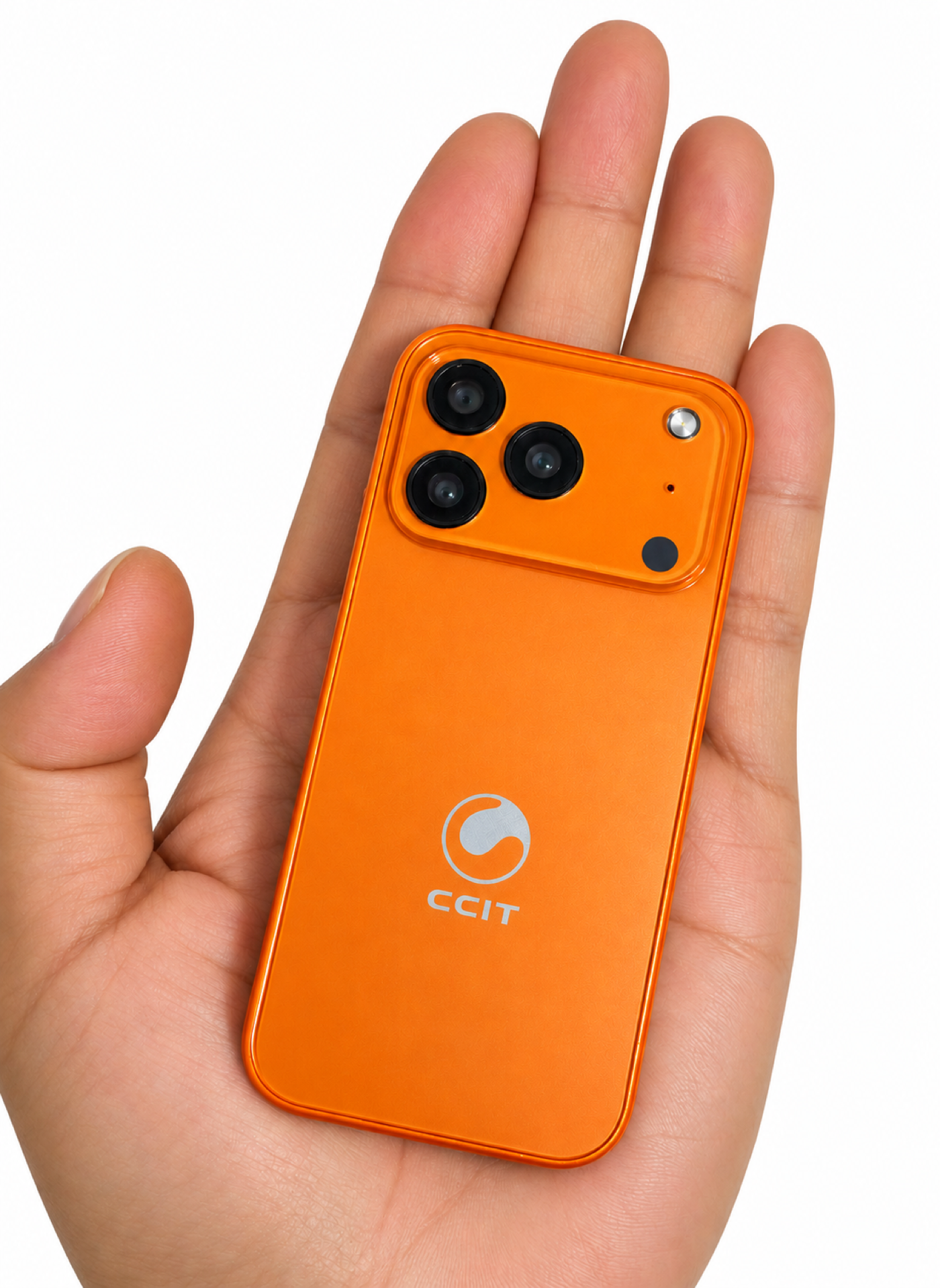 03-single-hand-display-centered.png